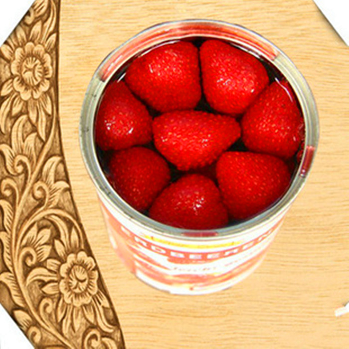 canned strawberry